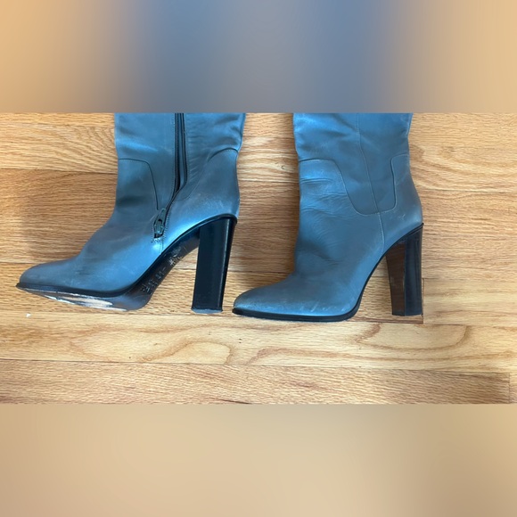 Gray Knee-High Leather Boots Vince 8.5 US/
68.5 EU High Heels Zipper - Picture 3 of 9